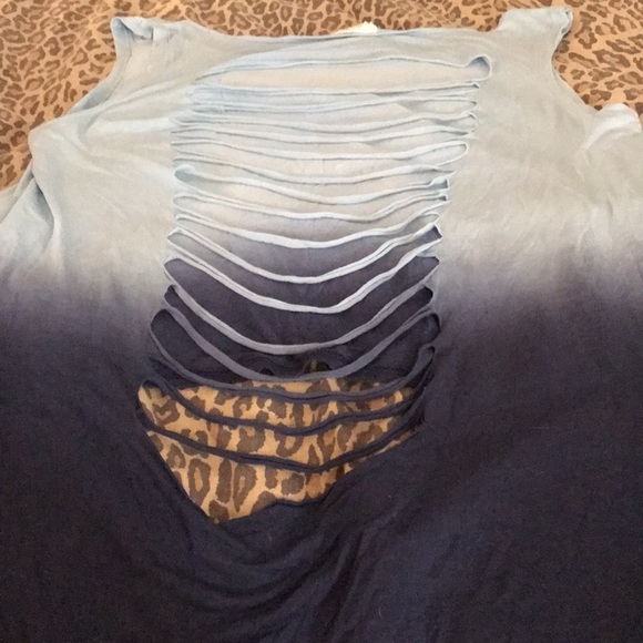 E & M LG-XL slub style tie dye blue shredded back tack w/front pocket - Picture 12 of 12